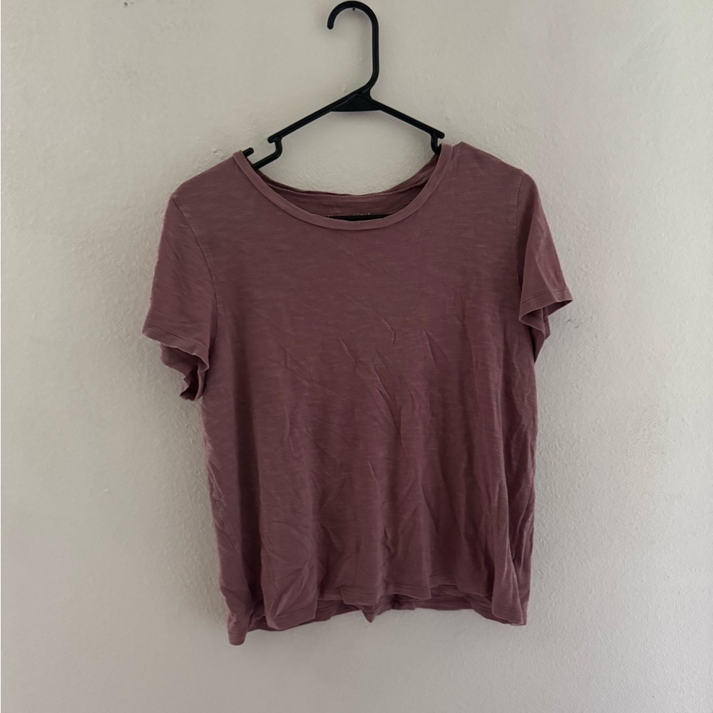 American Eagle Outfitters Mauve Short Sleeve Tee